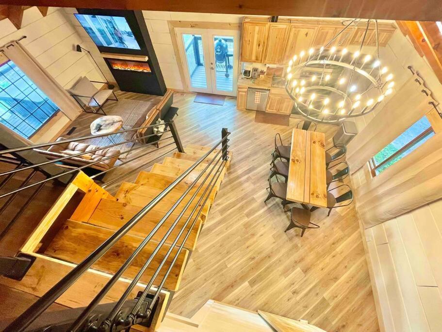 Modern Lake Side Nest• Hotub Fenced Yard King Beds Sevierville Exterior photo