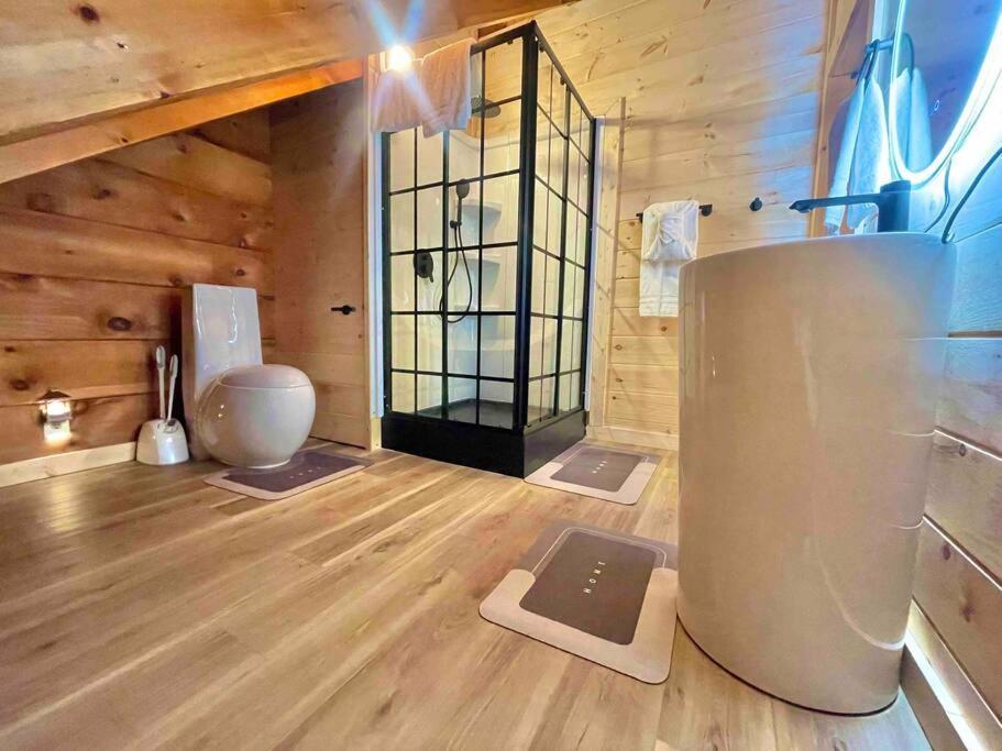 Modern Lake Side Nest• Hotub Fenced Yard King Beds Sevierville Exterior photo